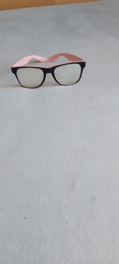 Okuliare imidžovky,