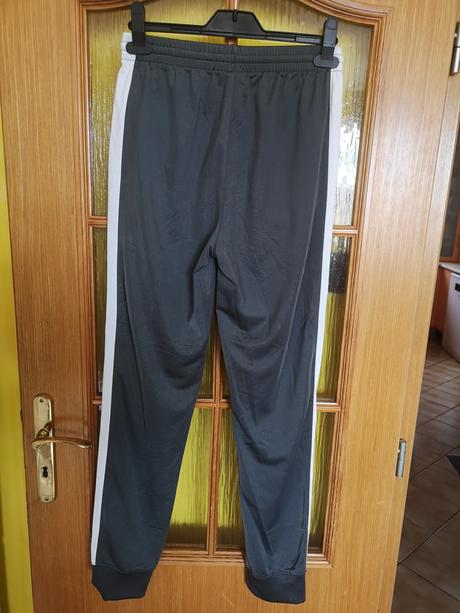 Jordan tepláky veľkosť 13-15 rokov, air jordan,158 / 164 / 170