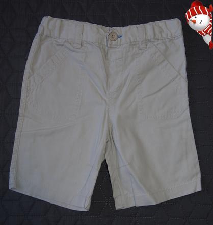 Šortky, f&f,110