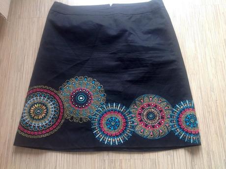 Vyšívaná sukňa v štýle desigual, l