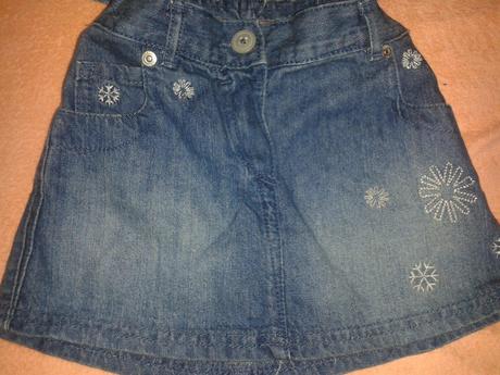 Riflové sukničky., 104