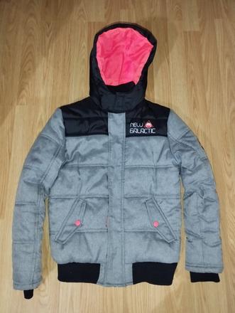 Zimná bunda top stav, 146