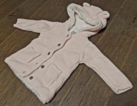 Nadherny zatepleny svetrik jemnej ruzovej na 6-9m, f&f,74