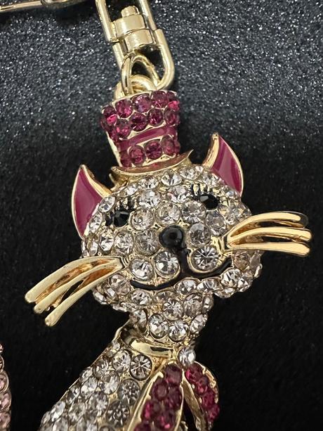 Prívesok s kamienkami zn. love moschino originál, love moschino