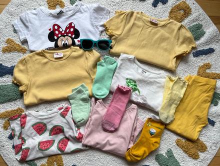 Balík 13 ks, tričká, legíny, ponožky, veľkosť 98, 86–98