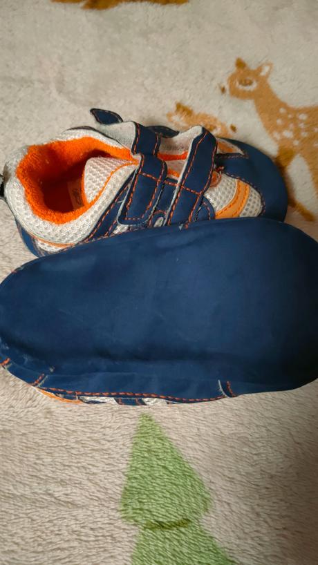 Detské capačky od 3 do 18 mesiacov, <17