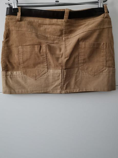 Menčestrová sukňa, l