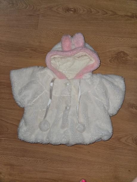 Chlpatá bundička, 104