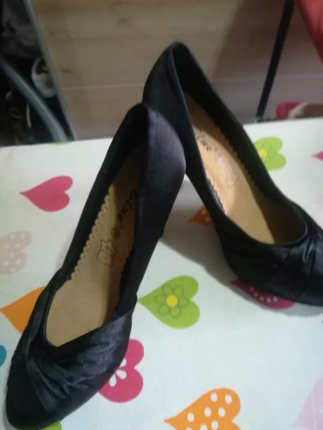 Čierne lodičky veľ. 36 už aj s poštou, 36