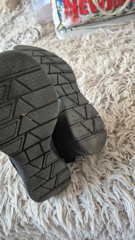 Tenisky ľahučké nenosené, deichmann,36