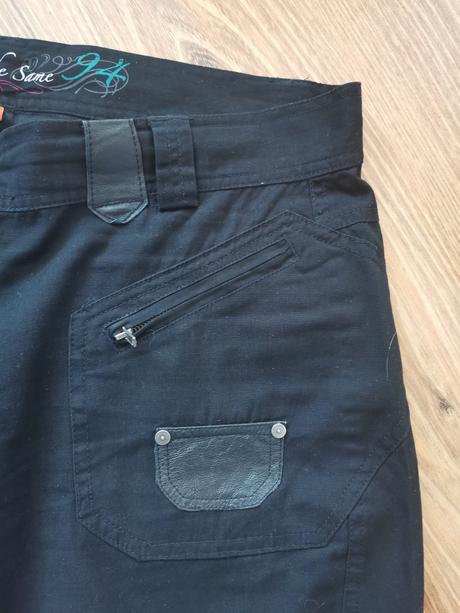 3/4-ové nohavice, 44