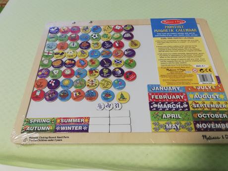 Monthly magnetic calendar, 