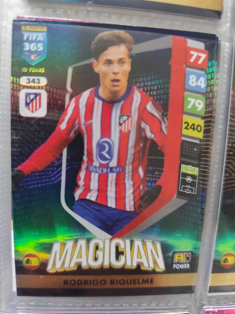 Futbalové kartičky fifa 365 2025 - magician,