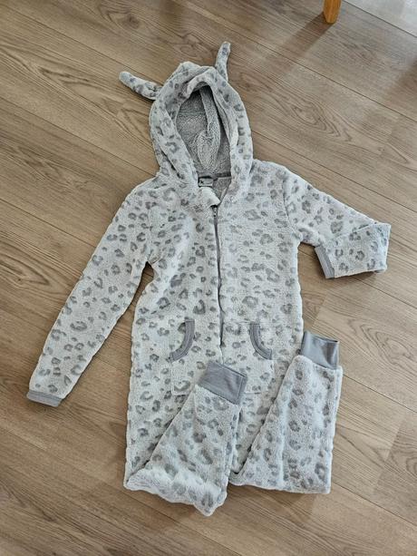 Teplučký overal na spanie, 128