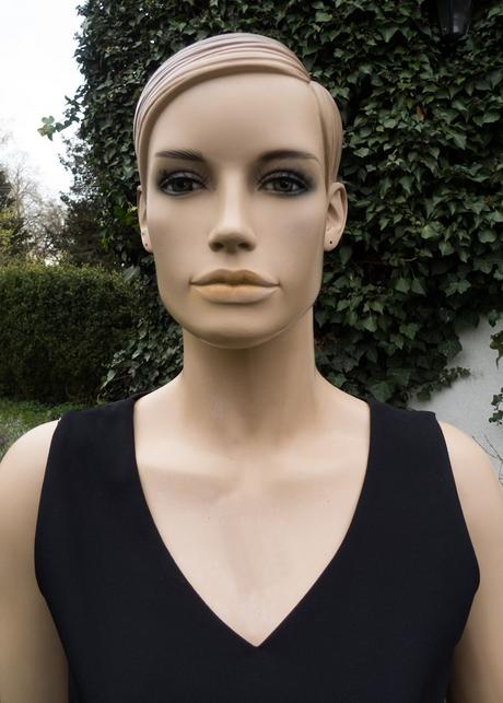 Čierny celopodšitý top, 40