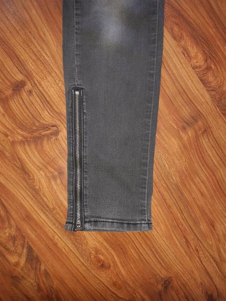 Čierne rifle, kappahl,38