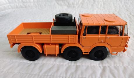 Zberateľský model tatra 813,