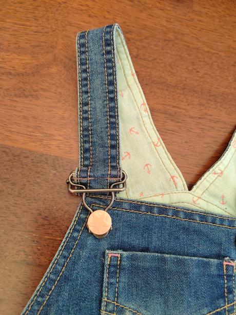 Rifľové šaty na traky v.110, 110