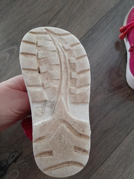 Snehule, deichmann,24