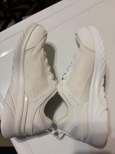 Tenisky, skechers,37