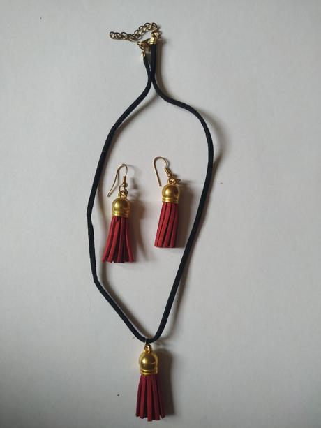 Súprava náušnice a náhrdelník,