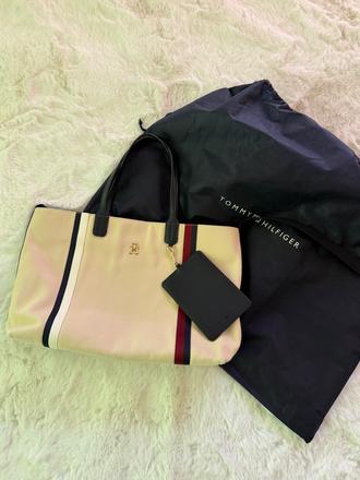 Tommy hilfiger kabelka, tommy hilfiger