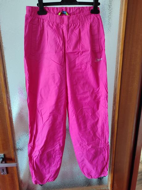 Nohavice do dažďa, lewro,152