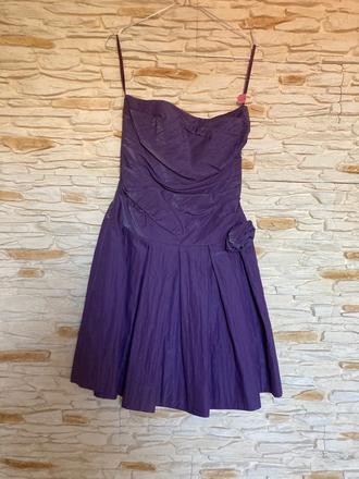 Spolocenske saty, 34