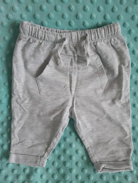 Balík oblečenia č.68, 68–80