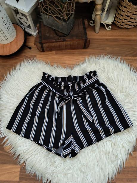 Dámske štýlové kraťasy, s