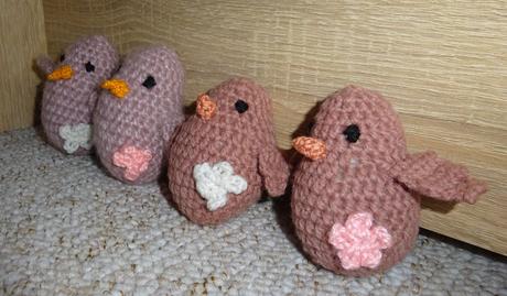 Háčkovaný vtáčik, 