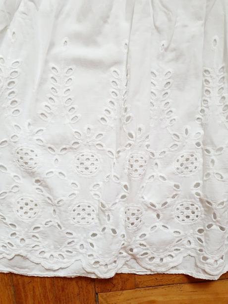 Letné vyšívané šaty, 164