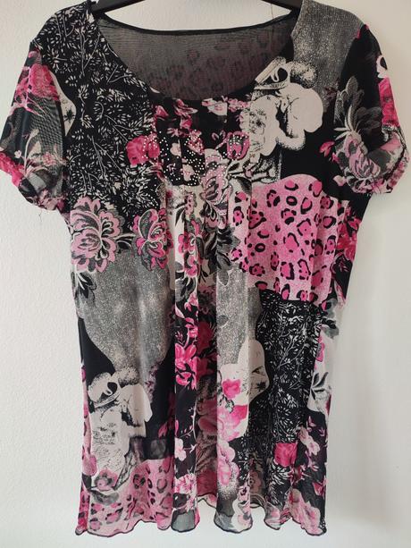 Dámske blúzky , tričká,svetriky rôzne veľkosti.., 