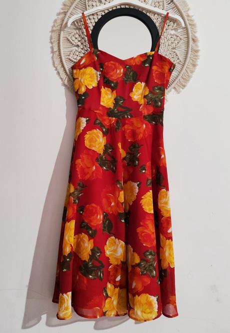 Kvietkované letné šaty, m