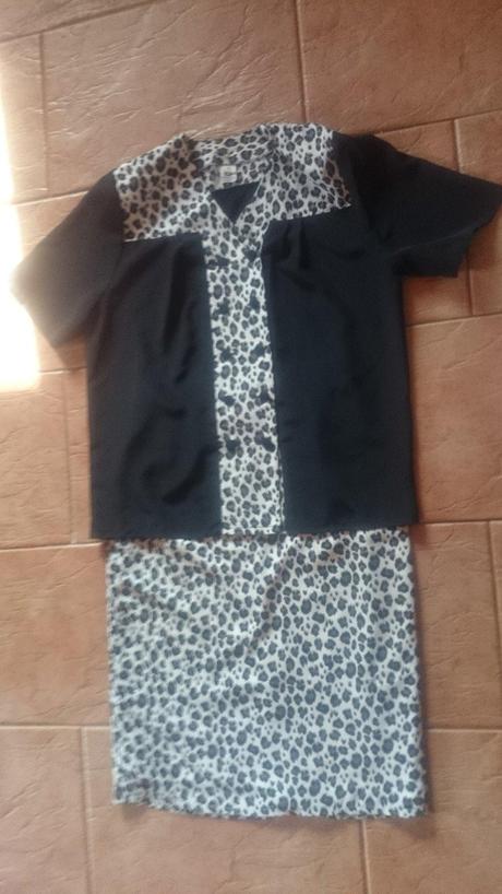 Zľava - dámsky elegantný kostým, 46