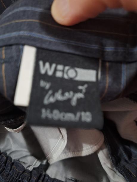 Chlapčenský oblek, 140