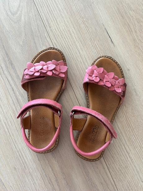 Dievcenske sandale froddo s kvietkami, froddo,31