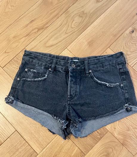 Dzinsove sortky, pull&bear,38