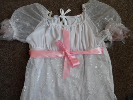 Víla s ružovým pásom, 