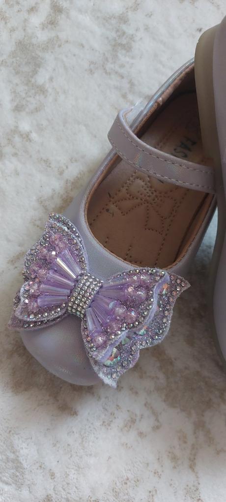 Balerínky s krásnou mašľou, 27