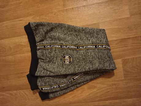 Veľmi teplé tepláky, 152