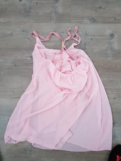 Bledo ruzove saty, s