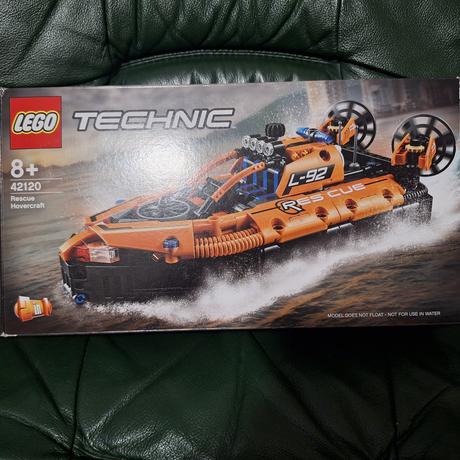 Lego záchranárske vozidlá 42120, 