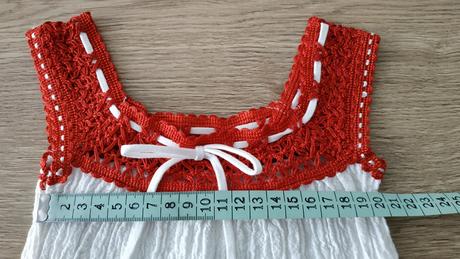 Dievčenské šaty, 80