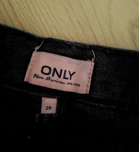 Šortky only, only,m