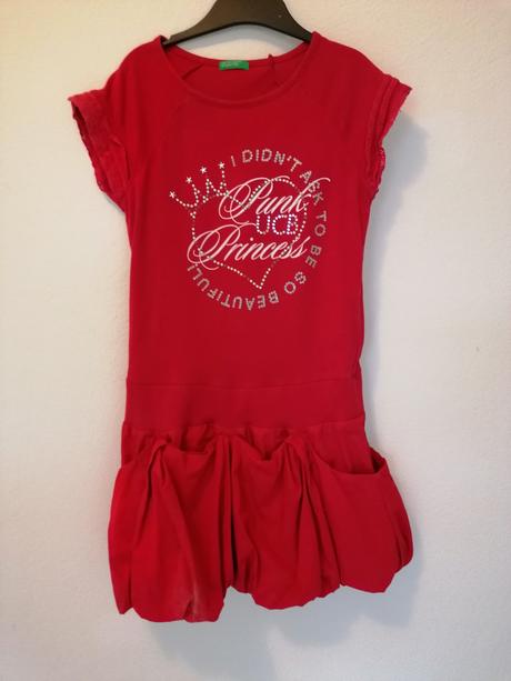 Červené šaty pre 8 až 9r, benetton,140