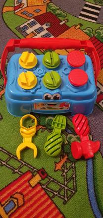 Pracovny stolík pre deti,