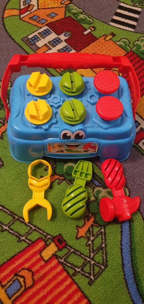 Pracovny stolík pre deti, 