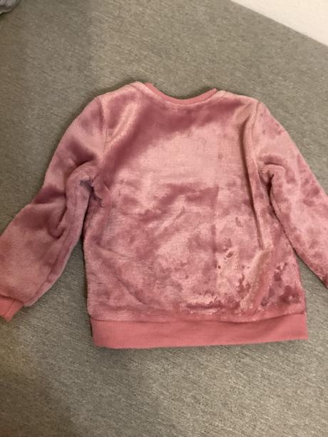 Plyšový pulovrik - zapínanie pri krku, 86