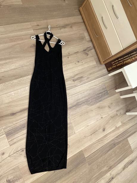 Cierne dlhe saty so slzickou v.38, 38